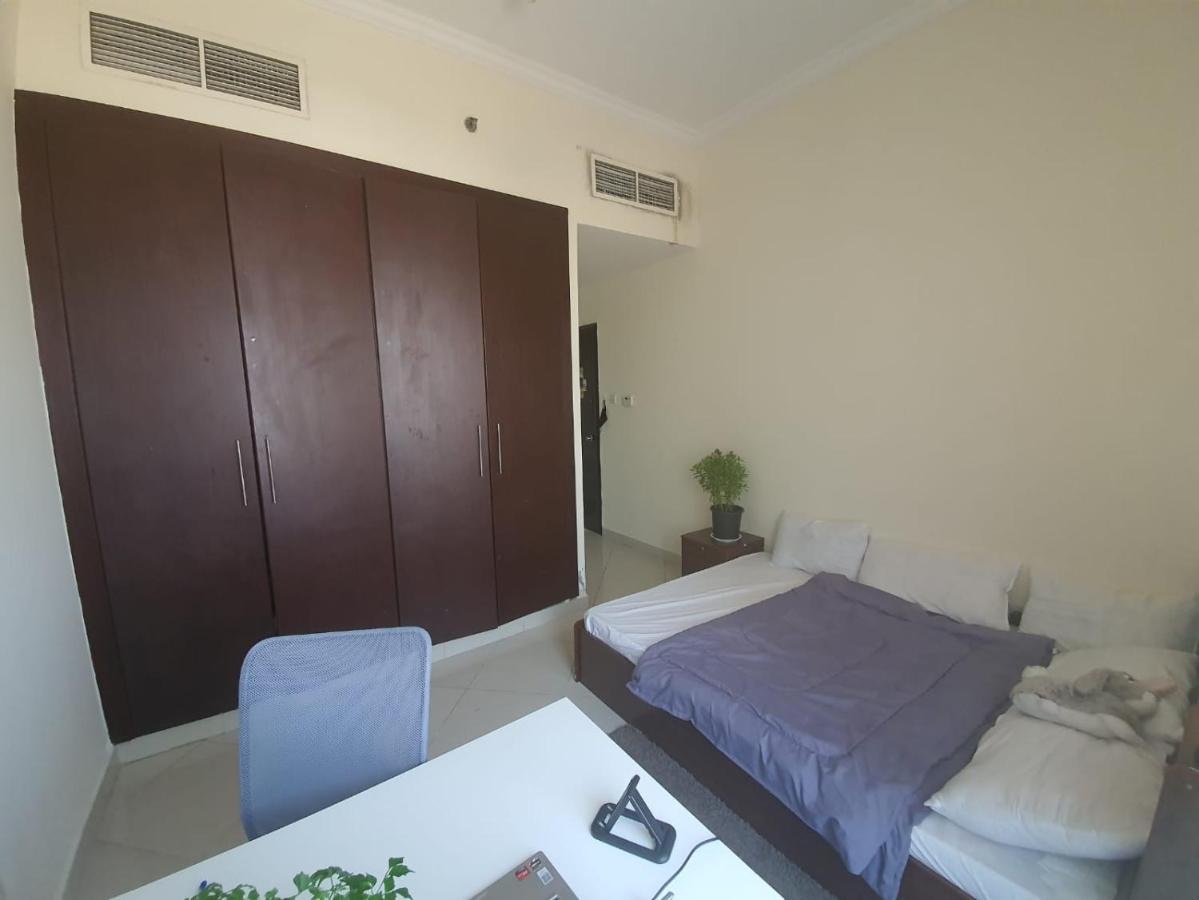 One Masterbedroom In 2 Bedroom Apt,Al Darwesh,Al Barsha 1 Дубай Экстерьер фото